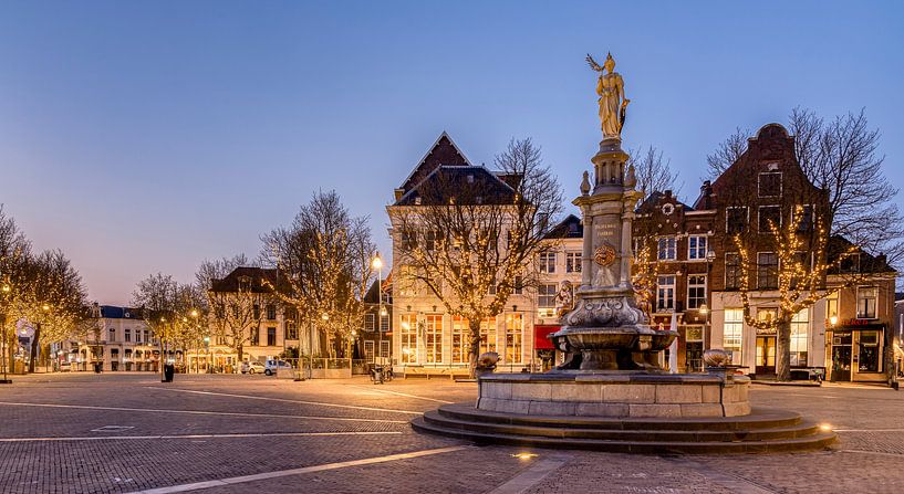 Het terras van Café de Doedel op de Brink in Deventer